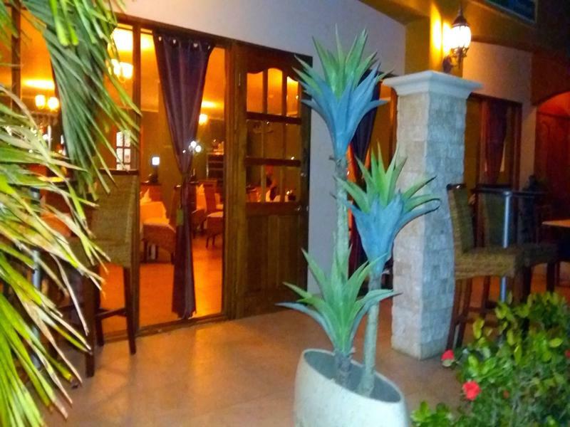 Dorado Eagle Beach Hotel Oranjestad Exterior foto